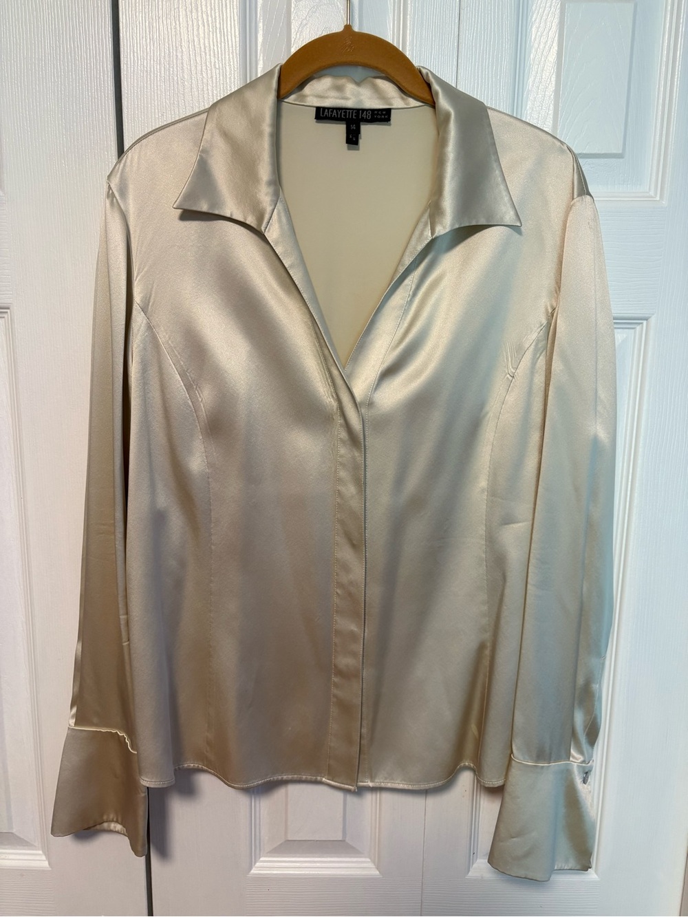 Lafayette 148 New York 100% Silk Cream Satin Button-Front Blouse